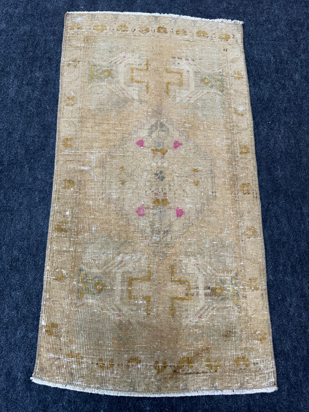 Turkish Yastik Rug 1'8" x 3'2" #23715