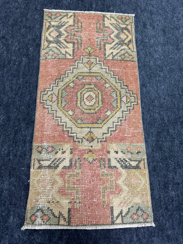 Turkish Yastik Rug 1'4" x 2'11" #23697