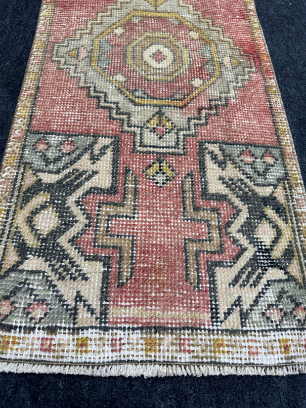 Turkish Yastik Rug 1'6" x 3'3" #23705