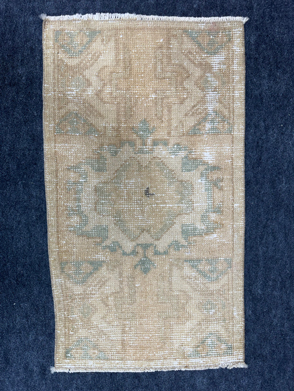 Turkish Yastik Rug 1'6" x 2'9" #23704