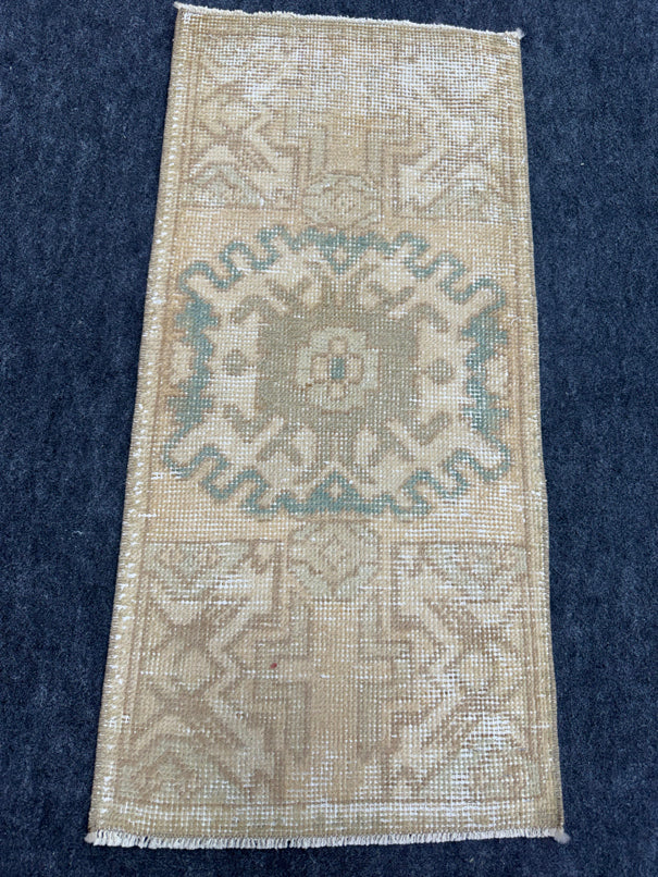 Turkish Yastik Rug 1'5" x 3' #23703