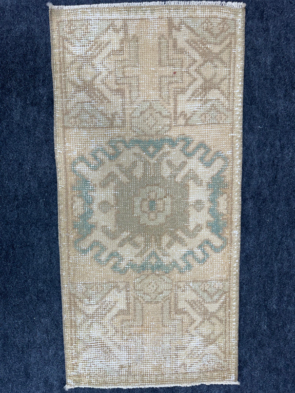 Turkish Yastik Rug 1'5" x 3' #23703