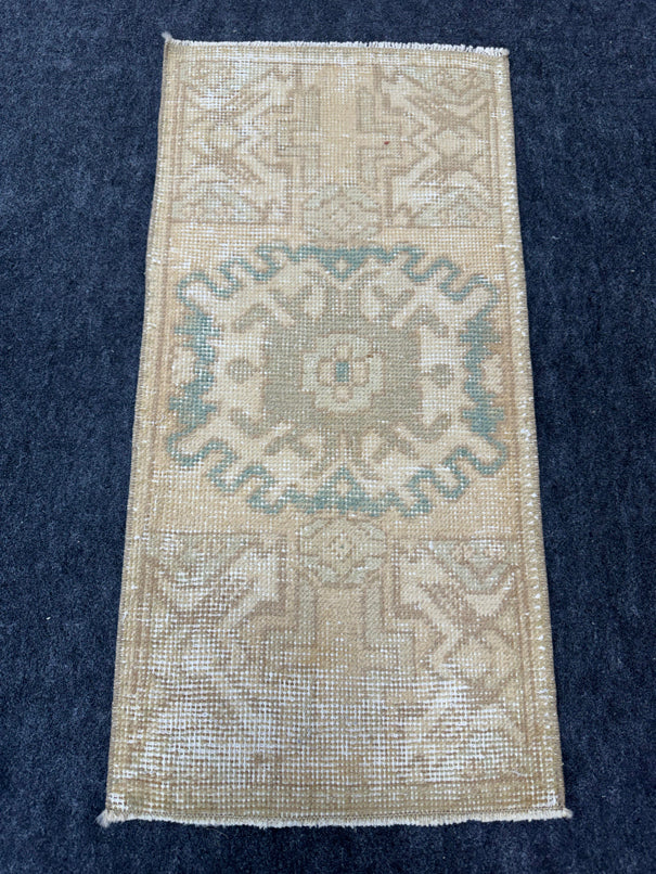 Turkish Yastik Rug 1'5" x 3' #23703