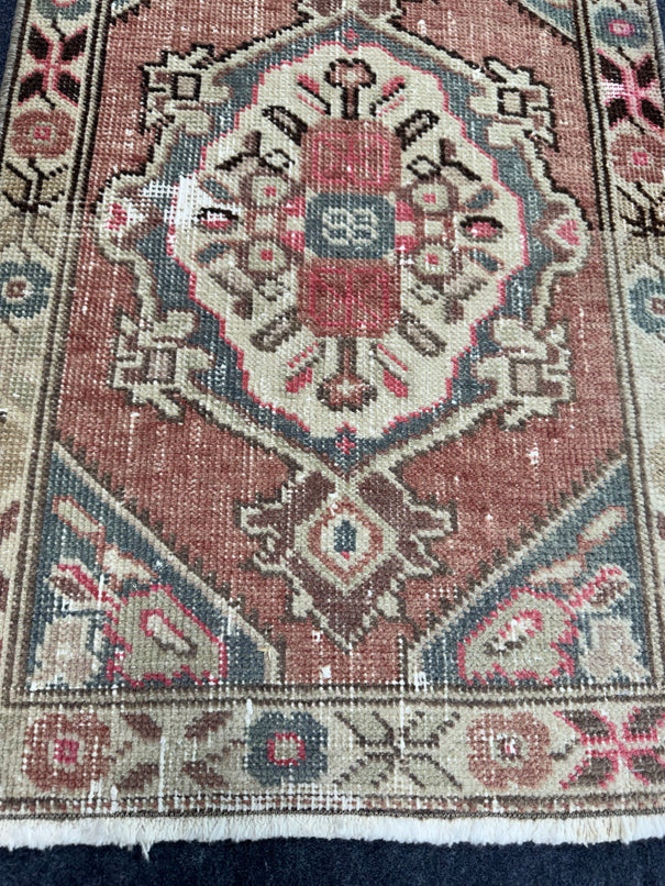 Turkish Yastik Rug 1'9" x 2'8" #23689