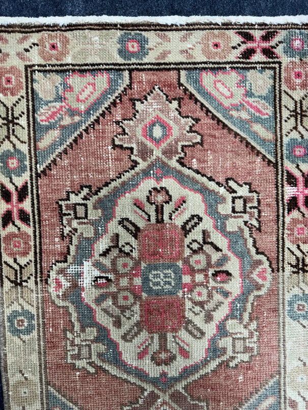 Turkish Yastik Rug 1'9" x 2'8" #23689