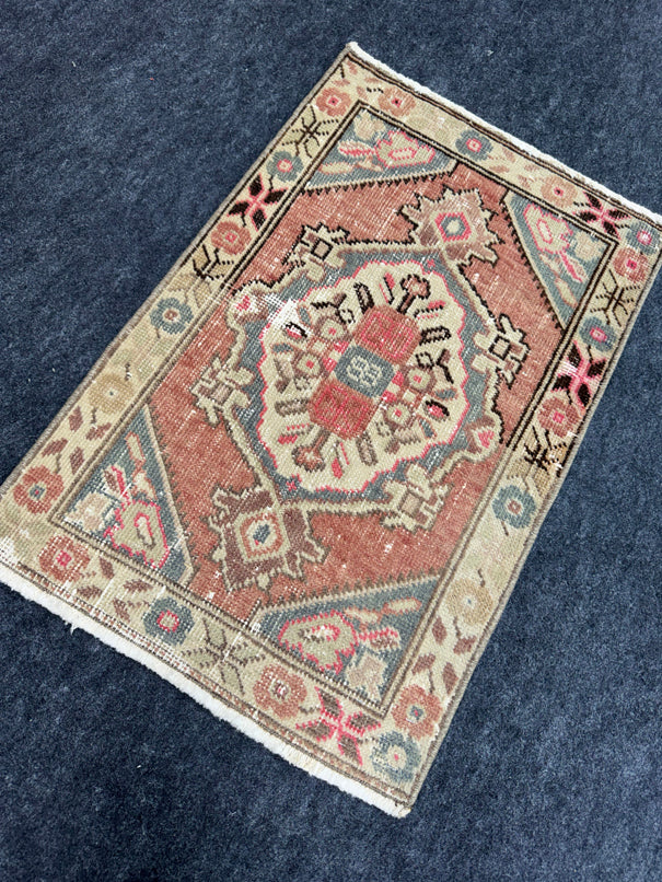 Turkish Yastik Rug 1'9" x 2'8" #23689