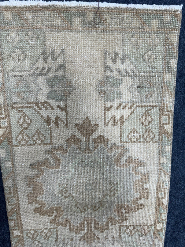 Turkish Yastik Rug 1'5" x 2'10" #23707
