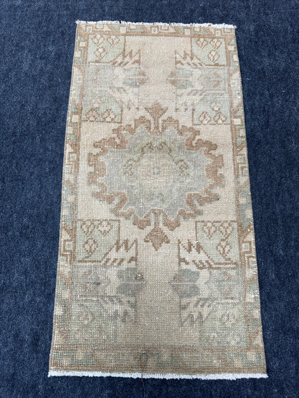 Turkish Yastik Rug 1'5" x 2'10" #23707