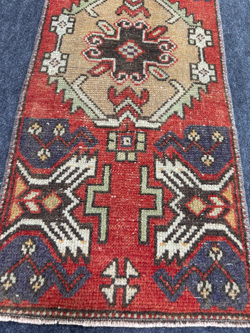 Turkish Yastik Rug 1'4" x 2'11" #23691