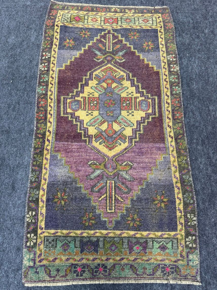 Turkish Yastik Rug 1'10" x 3'7" #23693
