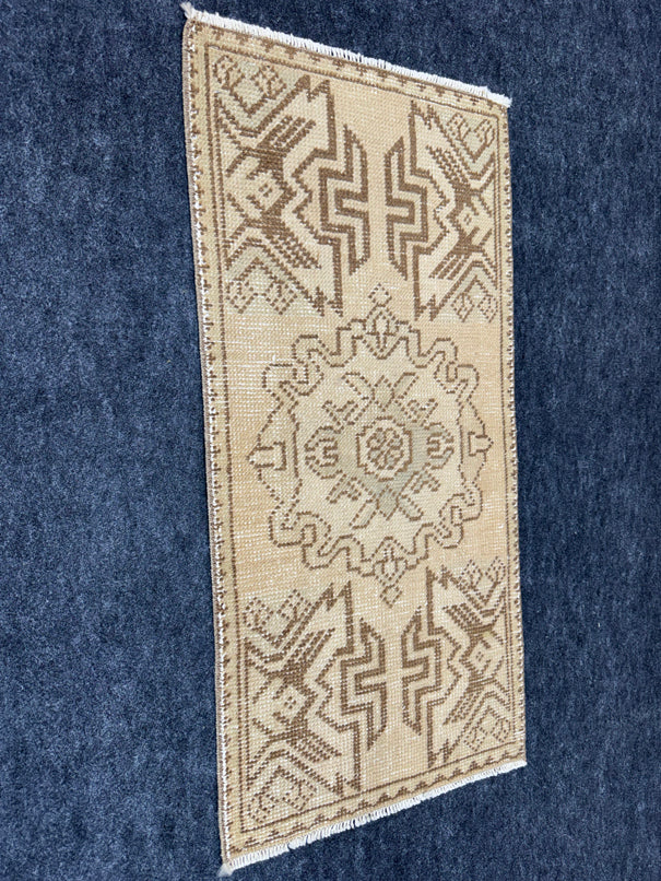 Turkish Yastik Rug 1'6" x 3' #23694
