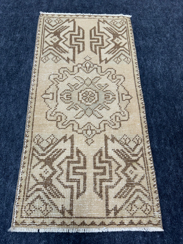 Turkish Yastik Rug 1'6" x 3' #23694