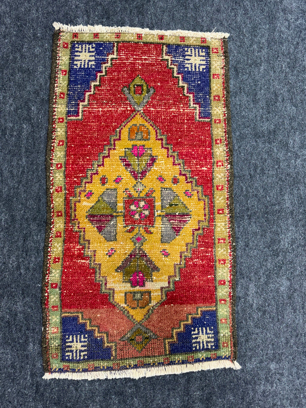 Turkish Yastik Rug 1'9" x 3'1" #23677
