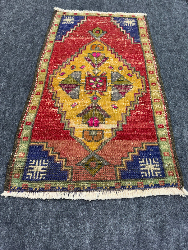 Turkish Yastik Rug 1'9" x 3'1" #23677