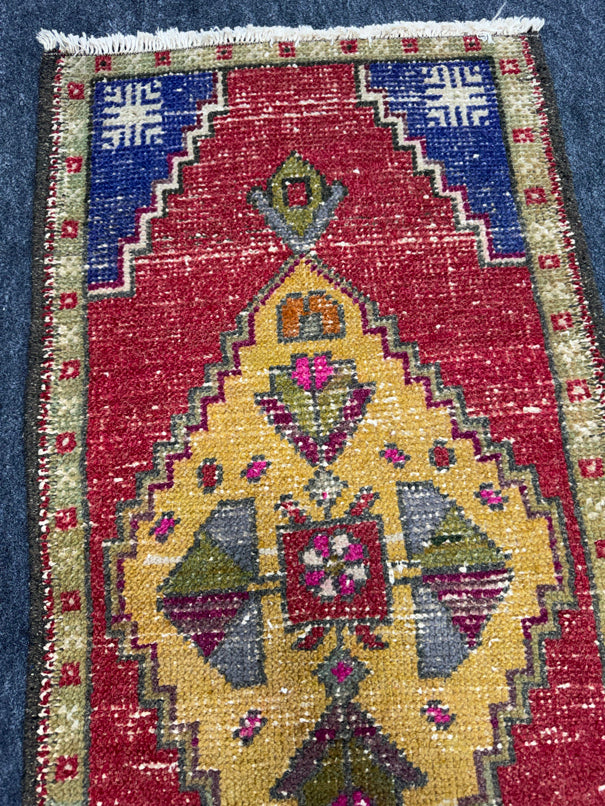 Turkish Yastik Rug 1'9" x 3'1" #23677