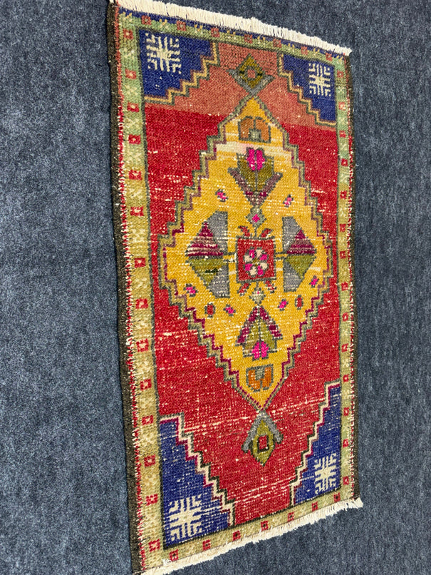 Turkish Yastik Rug 1'9" x 3'1" #23677
