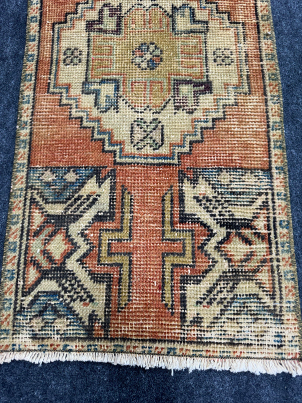 Turkish Yastik Rug 1'5" x 3' #23680