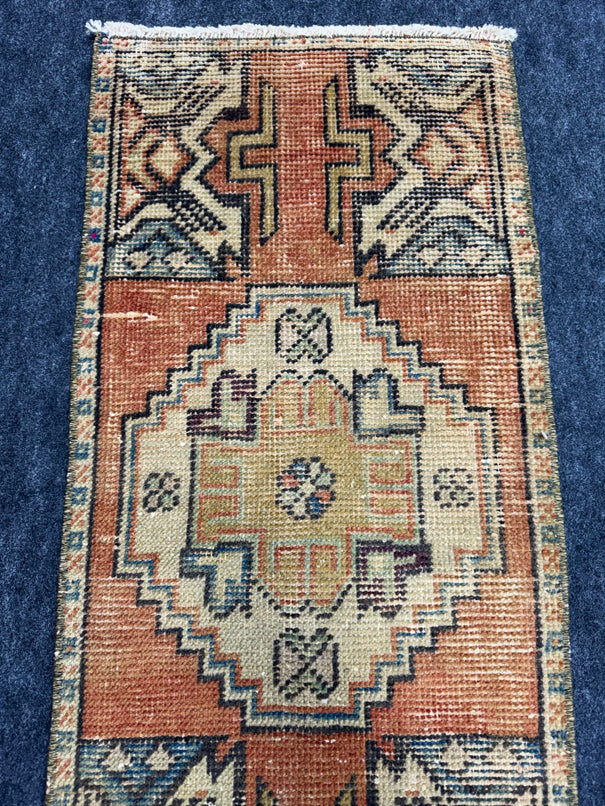 Turkish Yastik Rug 1'5" x 3' #23680