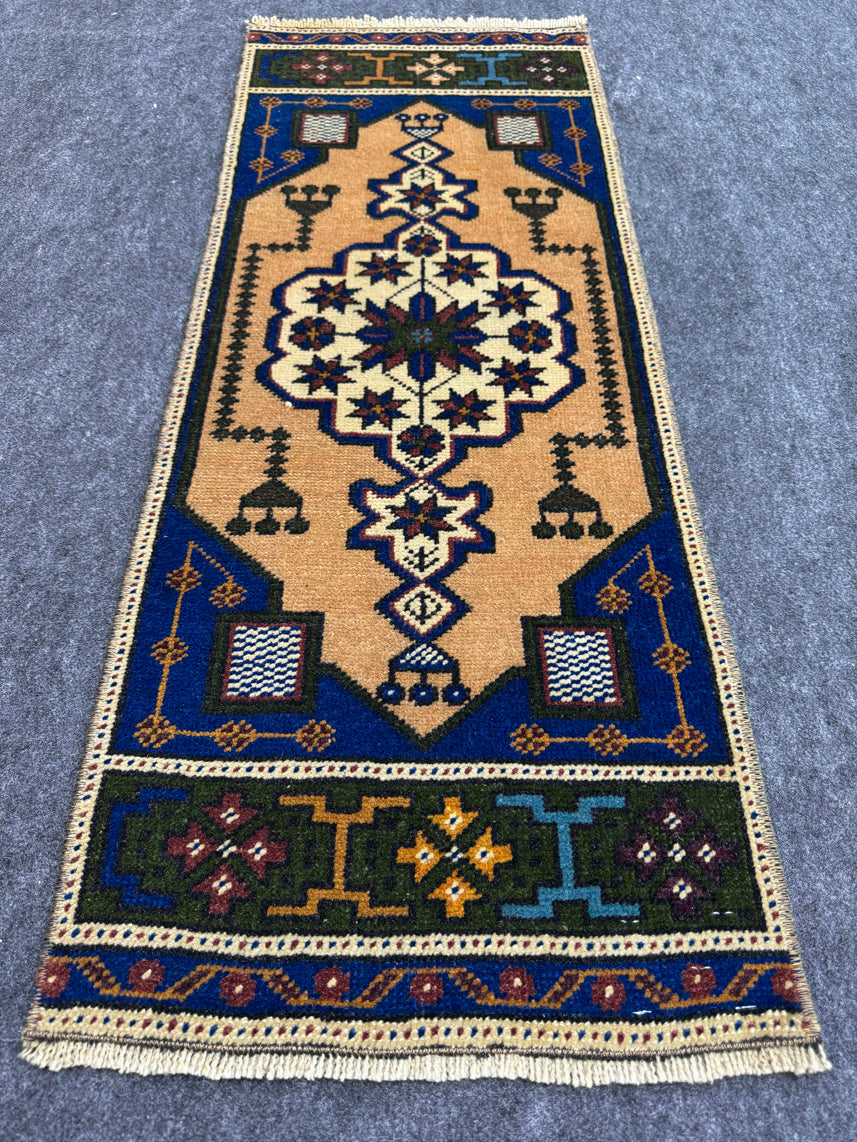 Turkish Yastik Rug 1'4" x 3'8" #23682