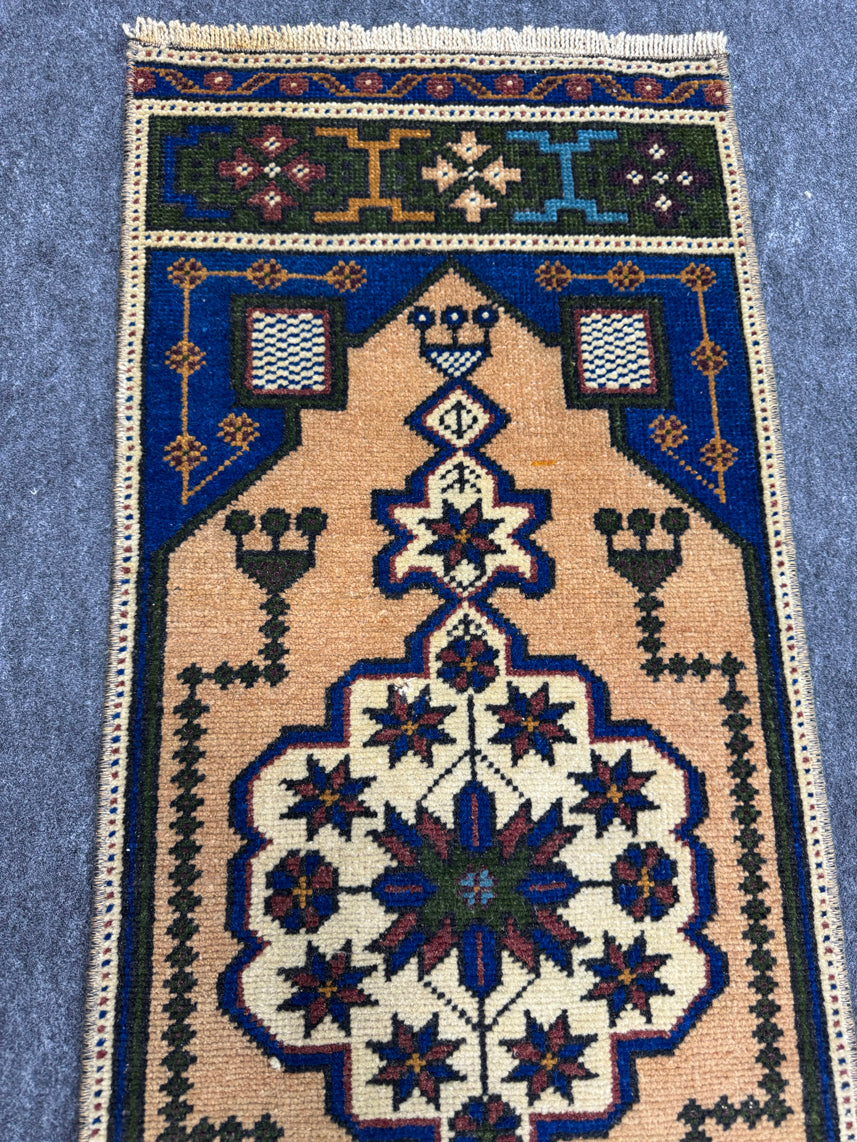 Turkish Yastik Rug 1'4" x 3'8" #23682