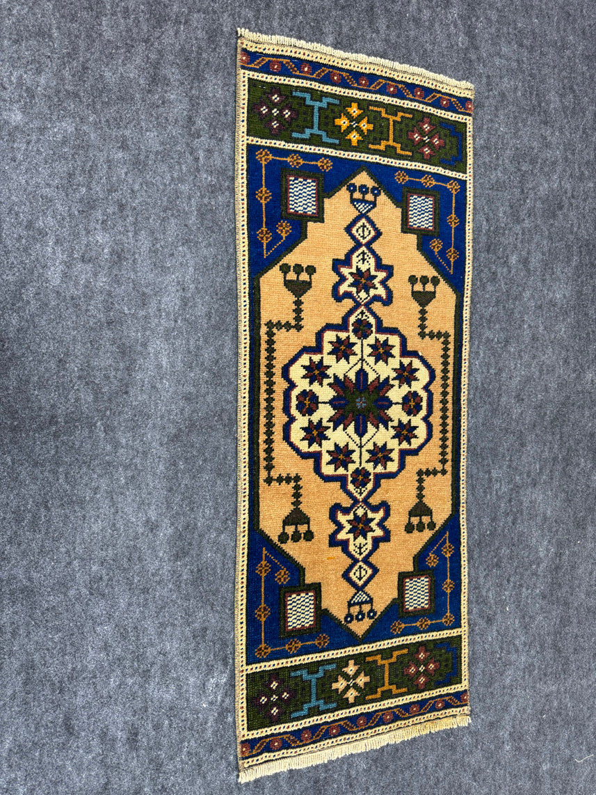 Turkish Yastik Rug 1'4" x 3'8" #23682