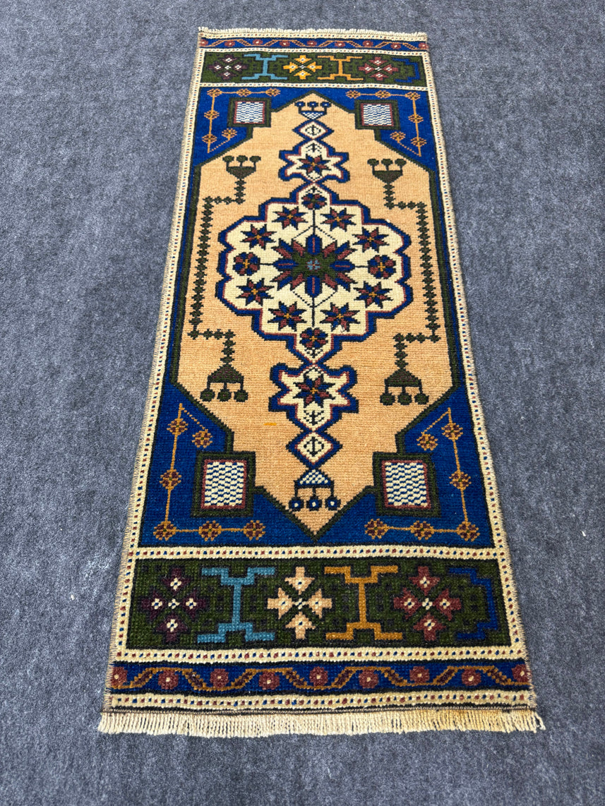 Turkish Yastik Rug 1'4" x 3'8" #23682