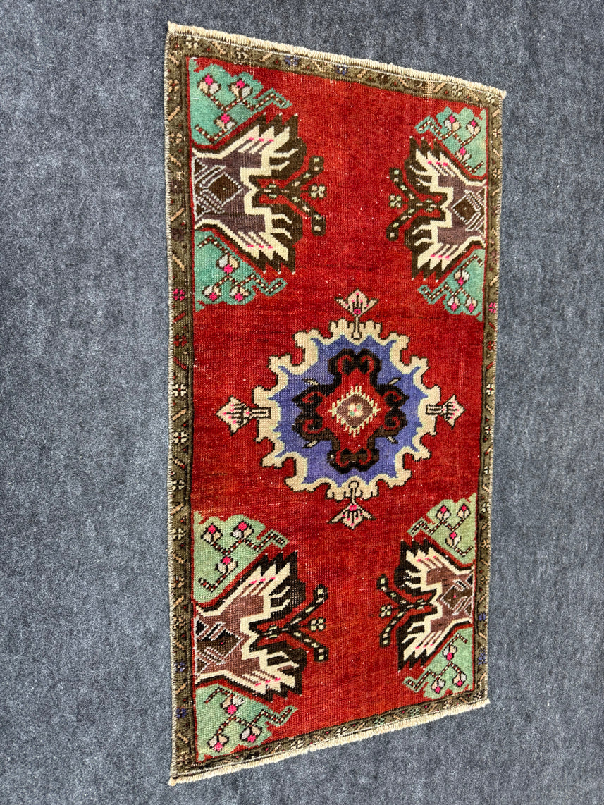 Turkish Yastik Rug 1'7" x 3' #24215