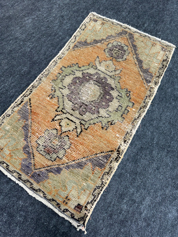 Turkish Yastik Rug 1'6" x 2'10" #24214