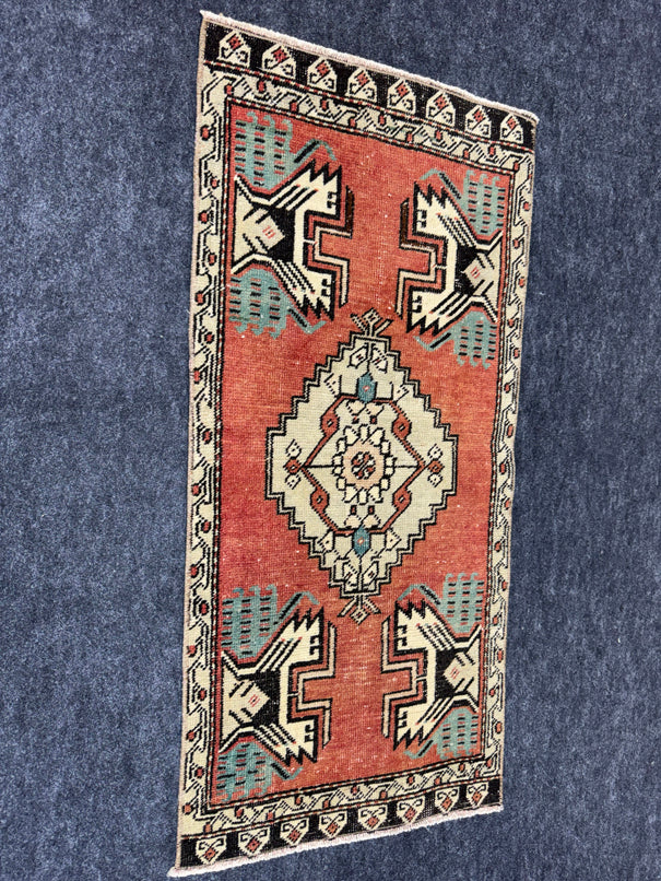 Turkish Yastik Rug 1'7" x 3'3" #24213