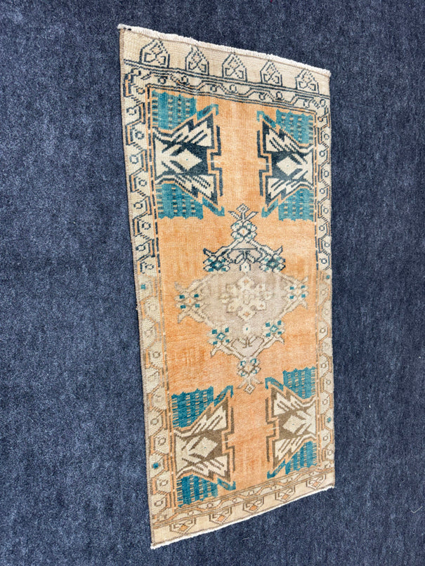 Turkish Yastik Rug 1'7" x 3'3" #24212