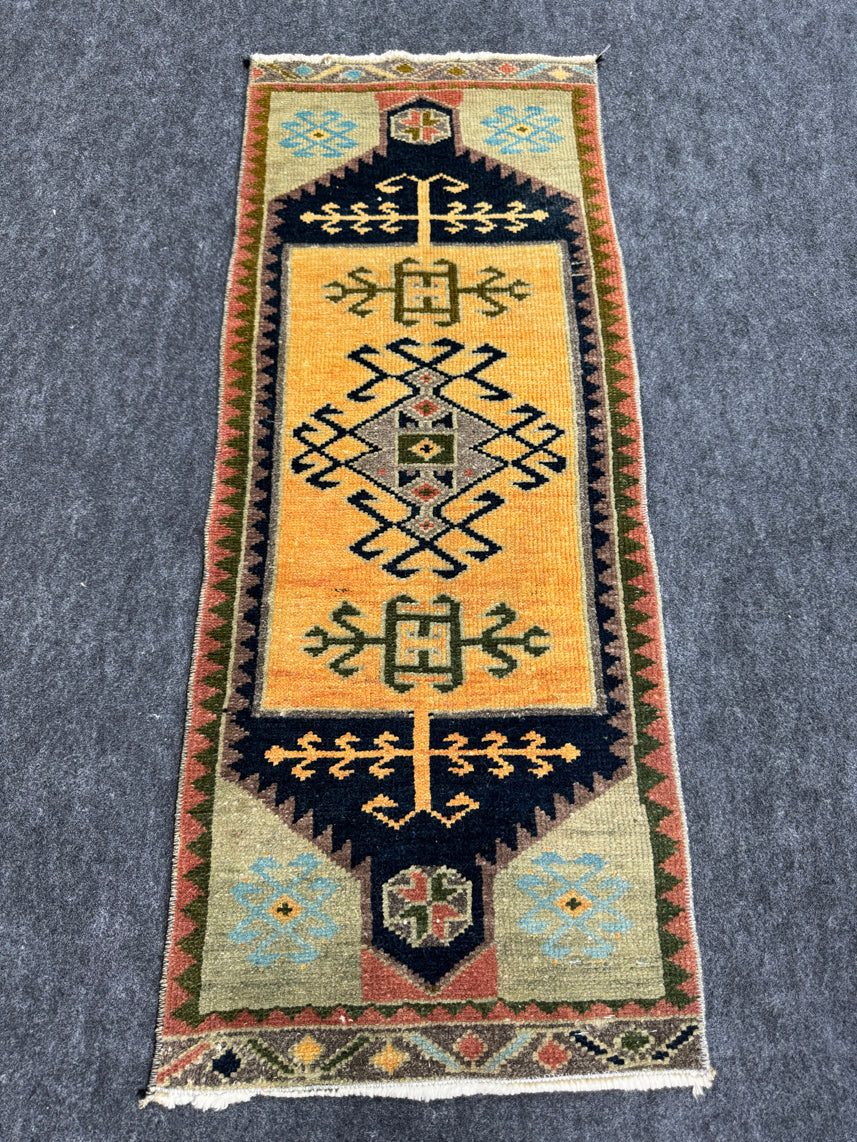 Turkish Yastik Rug 1'4" x 3'4" #24211