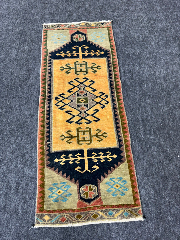 Turkish Yastik Rug 1'4" x 3'4" #24211