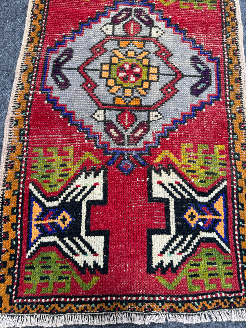Turkish Yastik Rug 1'9" x 3'4" #24231