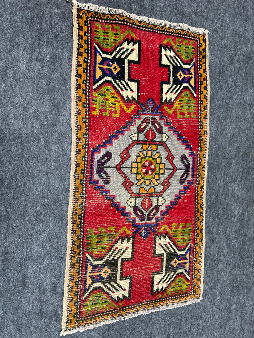 Turkish Yastik Rug 1'9" x 3'4" #24231