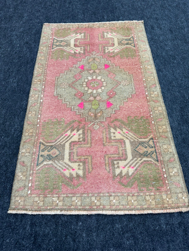 Turkish Yastik Rug 1'8" x 2'11" #24230