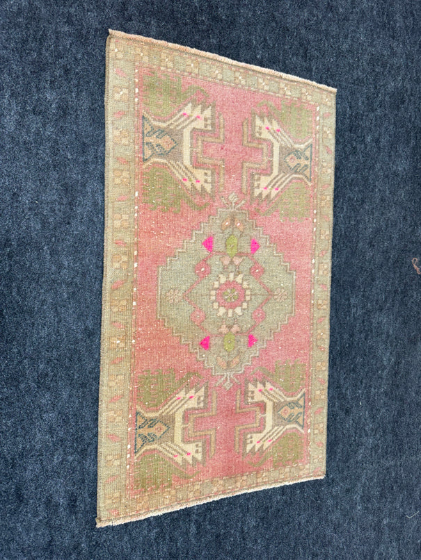 Turkish Yastik Rug 1'8" x 2'11" #24230