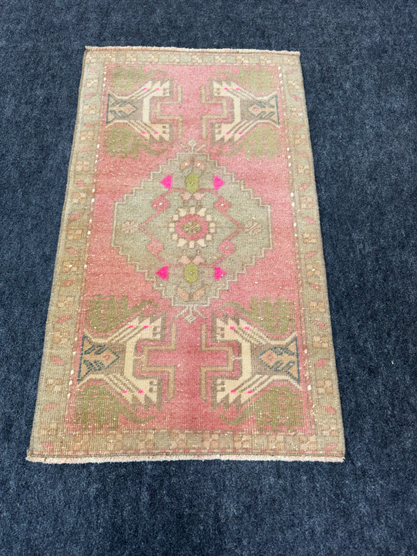 Turkish Yastik Rug 1'8" x 2'11" #24230