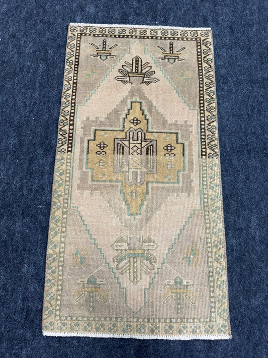 Turkish Yastik Rug 1'6" x 2'11" #24229