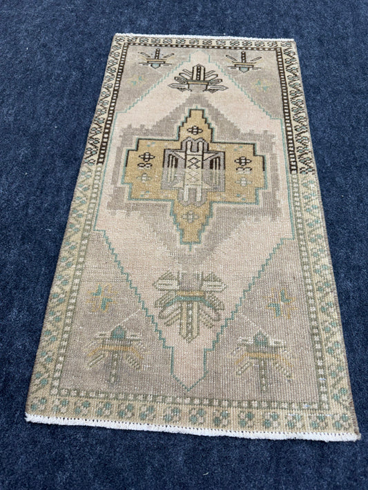 Turkish Yastik Rug 1'6" x 2'11" #24229