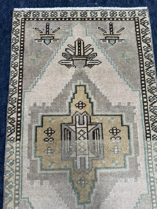 Turkish Yastik Rug 1'6" x 2'11" #24229