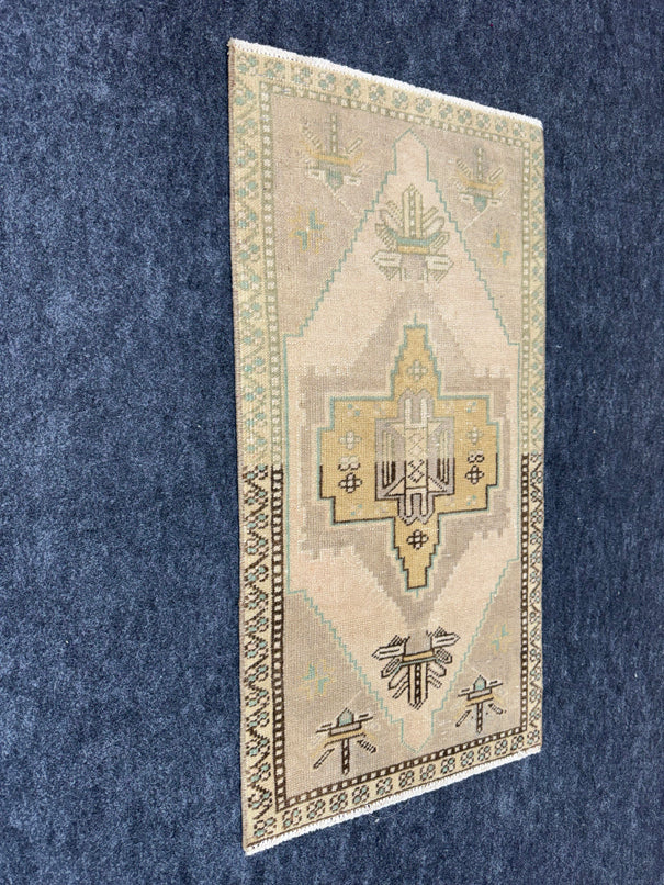 Turkish Yastik Rug 1'6" x 2'11" #24229