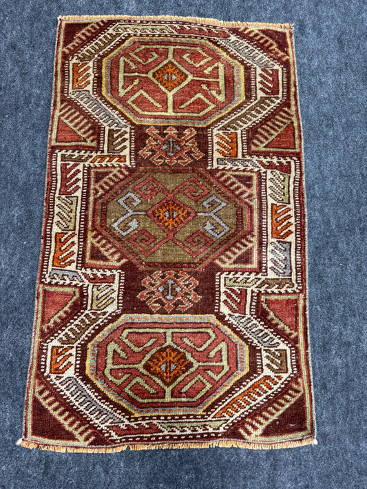 Turkish Yastik Rug 1'8" x 2'10" #24225