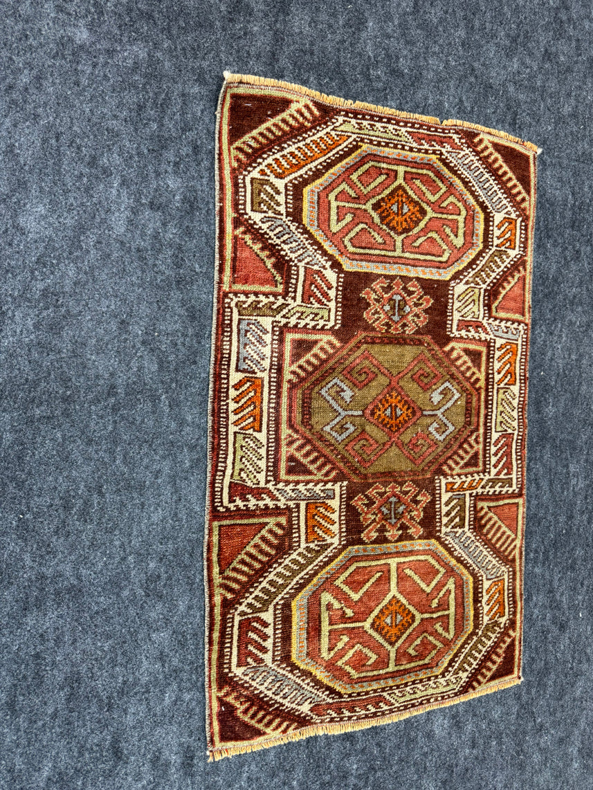 Turkish Yastik Rug 1'8" x 2'10" #24225