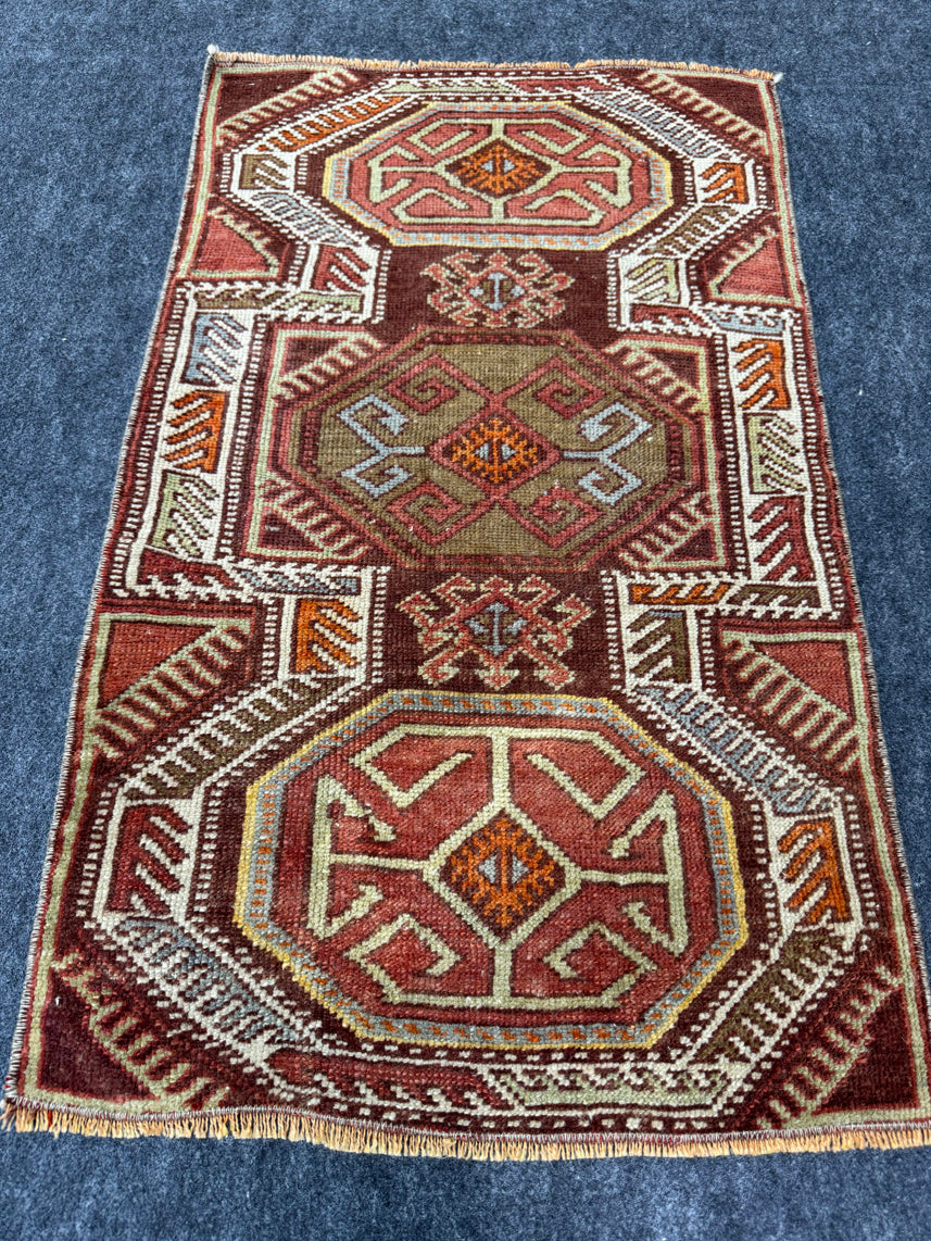 Turkish Yastik Rug 1'8" x 2'10" #24225