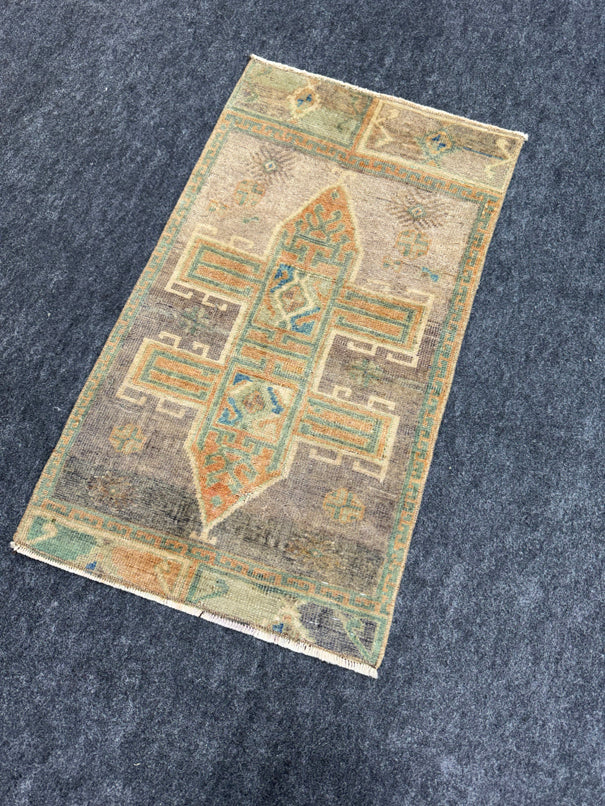 Turkish Yastik Rug 1'7" x 2'9" #24224