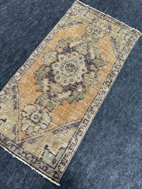 Turkish Yastik Rug 1'6" x 2'10" #24209