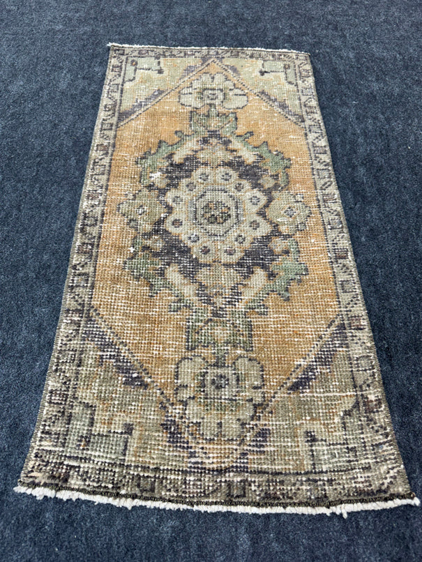 Turkish Yastik Rug 1'6" x 2'10" #24209