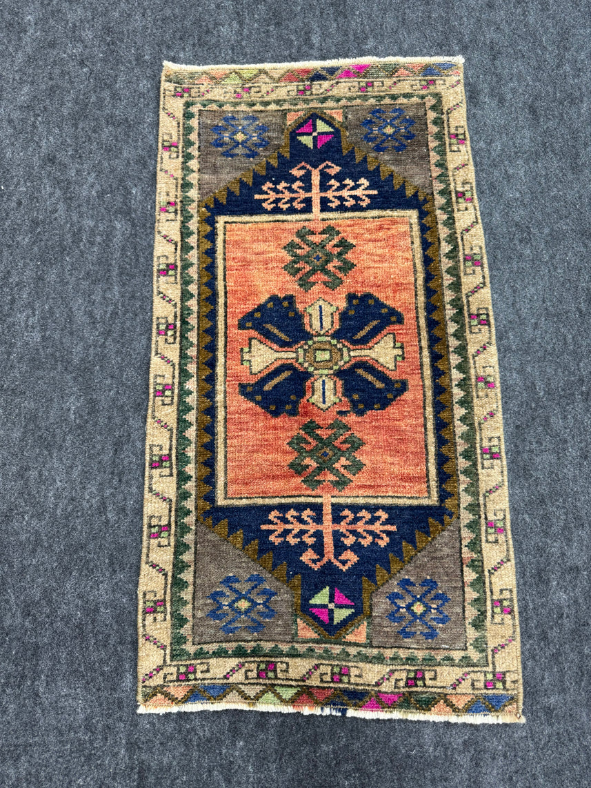 Turkish Yastik Rug 1'6" x 2'11" #24222