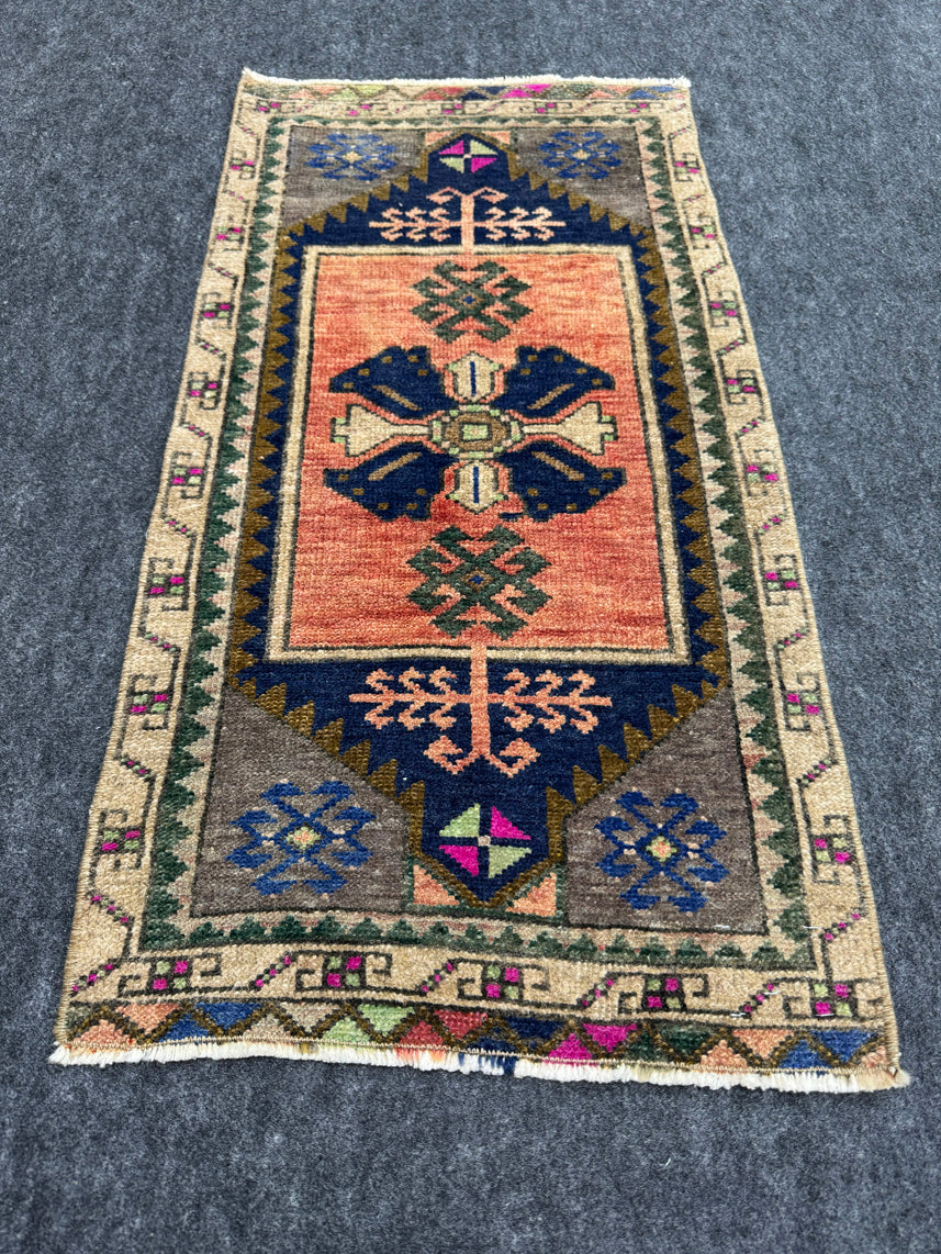 Turkish Yastik Rug 1'6" x 2'11" #24222