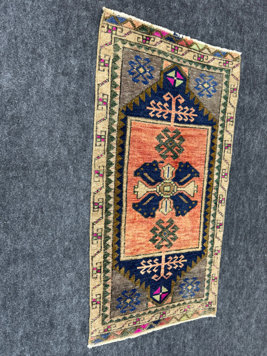 Turkish Yastik Rug 1'6" x 2'11" #24222